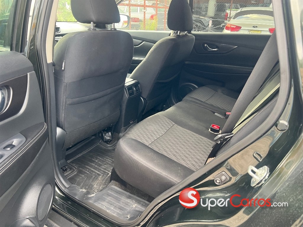 2019 Nissan Rogue SV FULL — foto 7 / 12