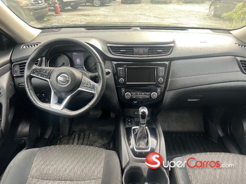 2019 Nissan Rogue SV FULL — foto 8 / 12
