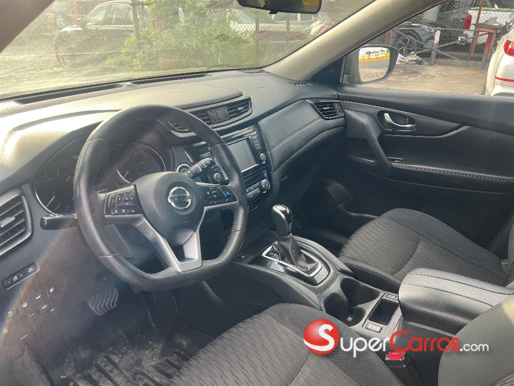 2019 Nissan Rogue SV FULL — foto 9 / 12