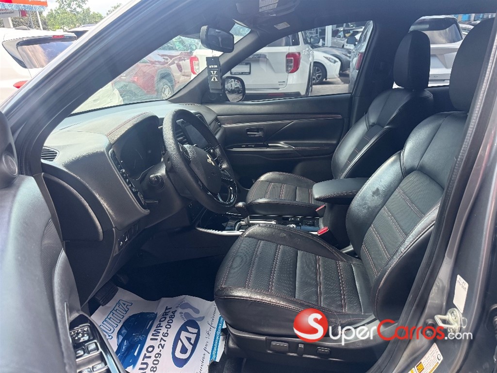 2020 Mitsubishi Motors Outlander Limited — foto 7 / 11