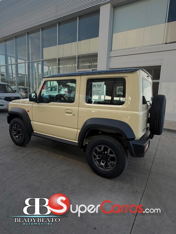 2027 Suzuki Jimny GLX — foto 3 / 12