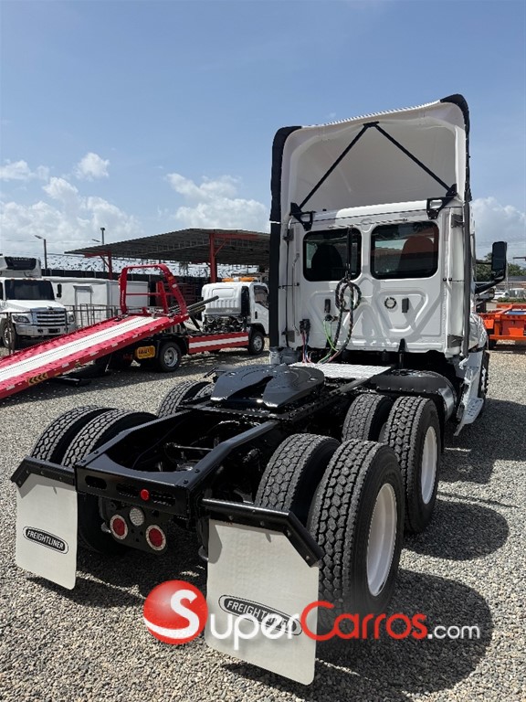 2021 Freightliner Cascadia — foto 3 / 6