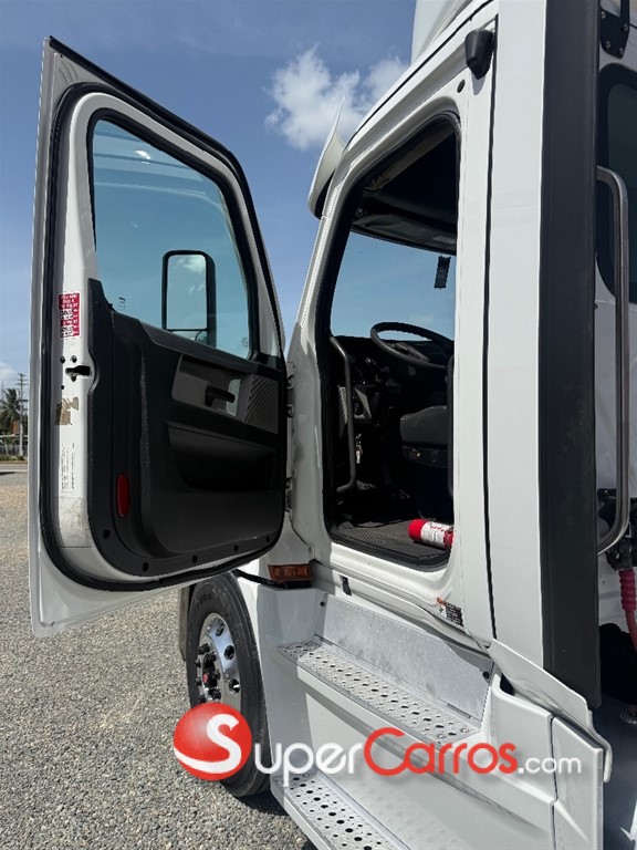 2021 Freightliner Cascadia — foto 5 / 6