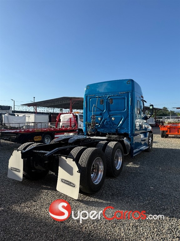 2015 Freightliner Cascadia — foto 3 / 7