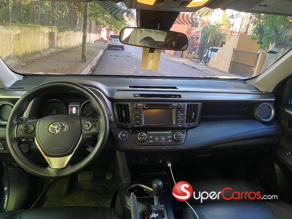 2018 Toyota RAV4 XLE — foto 2 / 10