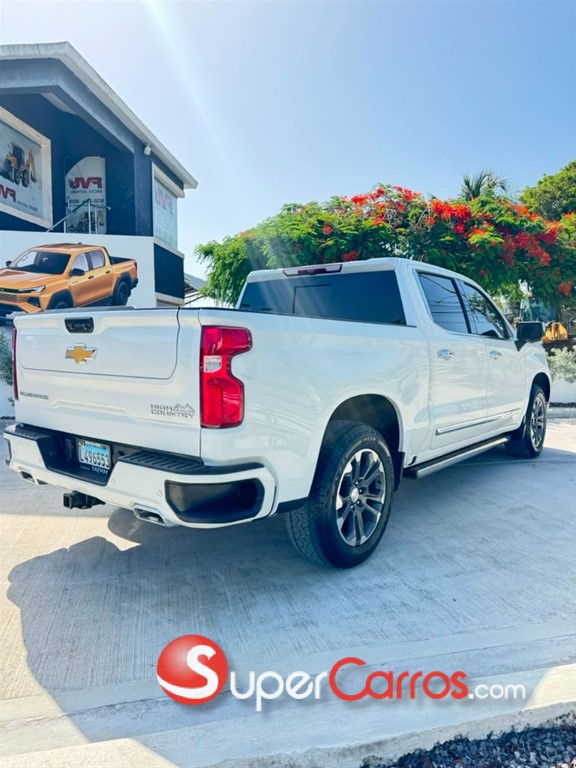 2024 Chevrolet Silverado High Country Duramax — foto 4 / 10