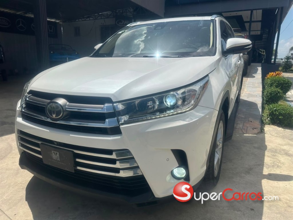 2017 Toyota Highlander Limited Platinum — foto 2 / 9