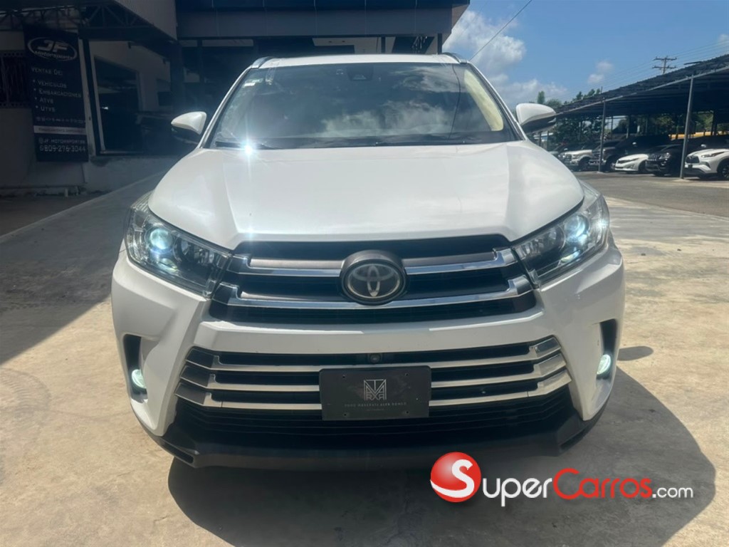 2017 Toyota Highlander Limited Platinum — foto 3 / 9