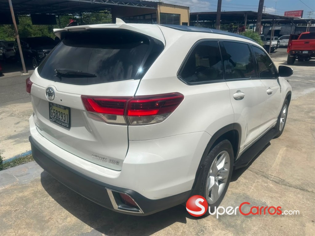 2017 Toyota Highlander Limited Platinum — foto 4 / 9