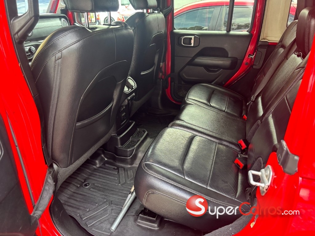 2019 Jeep Wrangler Unlimited Sahara — foto 8 / 9