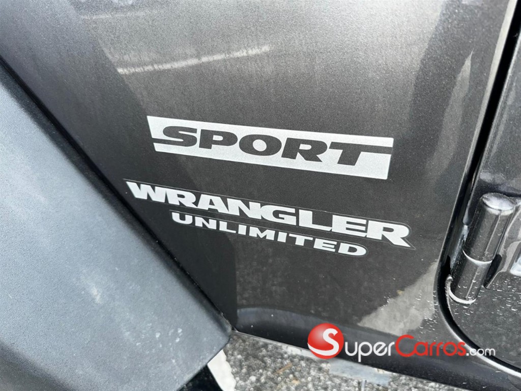 2017 Jeep Wrangler Unlimited Sport — foto 2 / 11