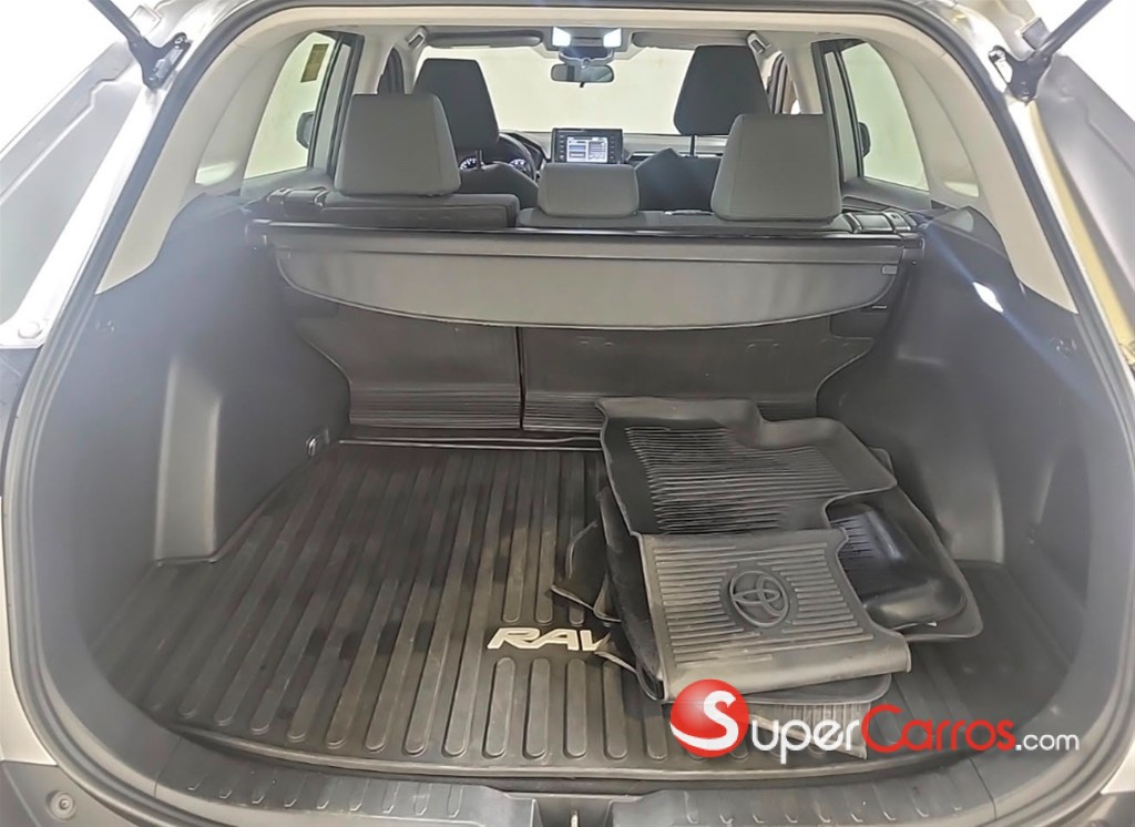 2021 Toyota RAV4 LE — foto 4 / 11