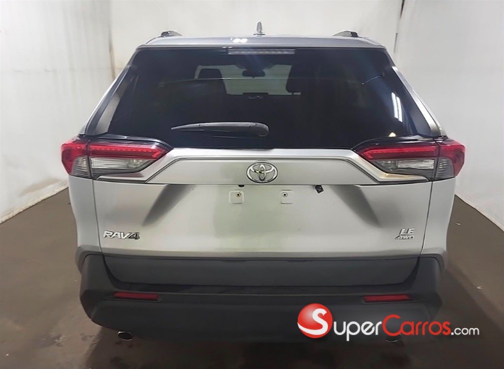 2021 Toyota RAV4 LE — foto 8 / 11