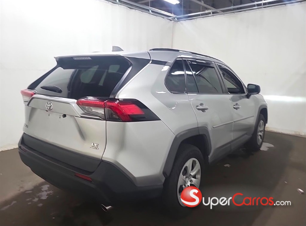 2021 Toyota RAV4 LE — foto 10 / 11