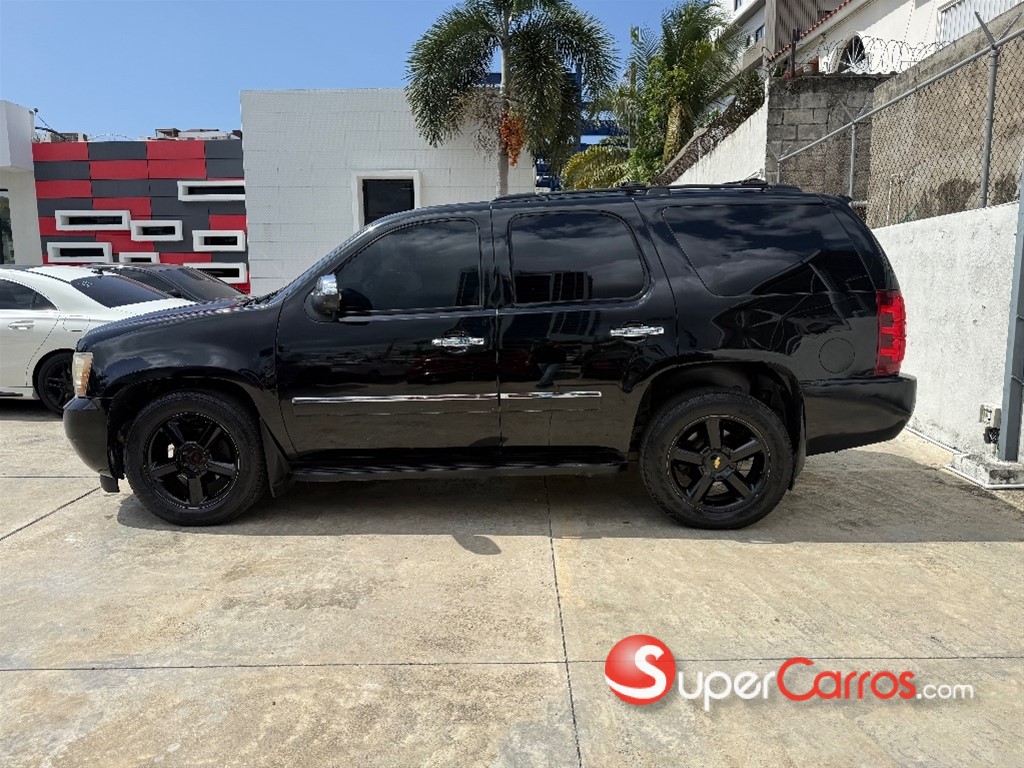 2010 Chevrolet Tahoe LTZ — foto 6 / 7