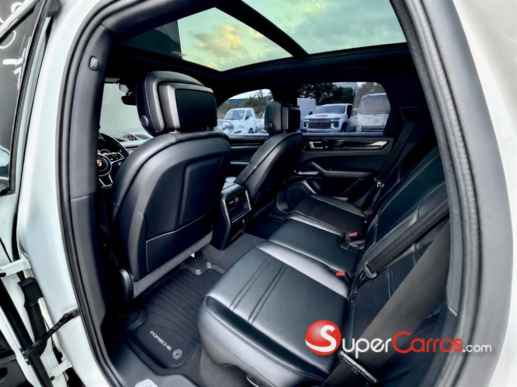 2021 Porsche Cayenne — foto 8 / 9
