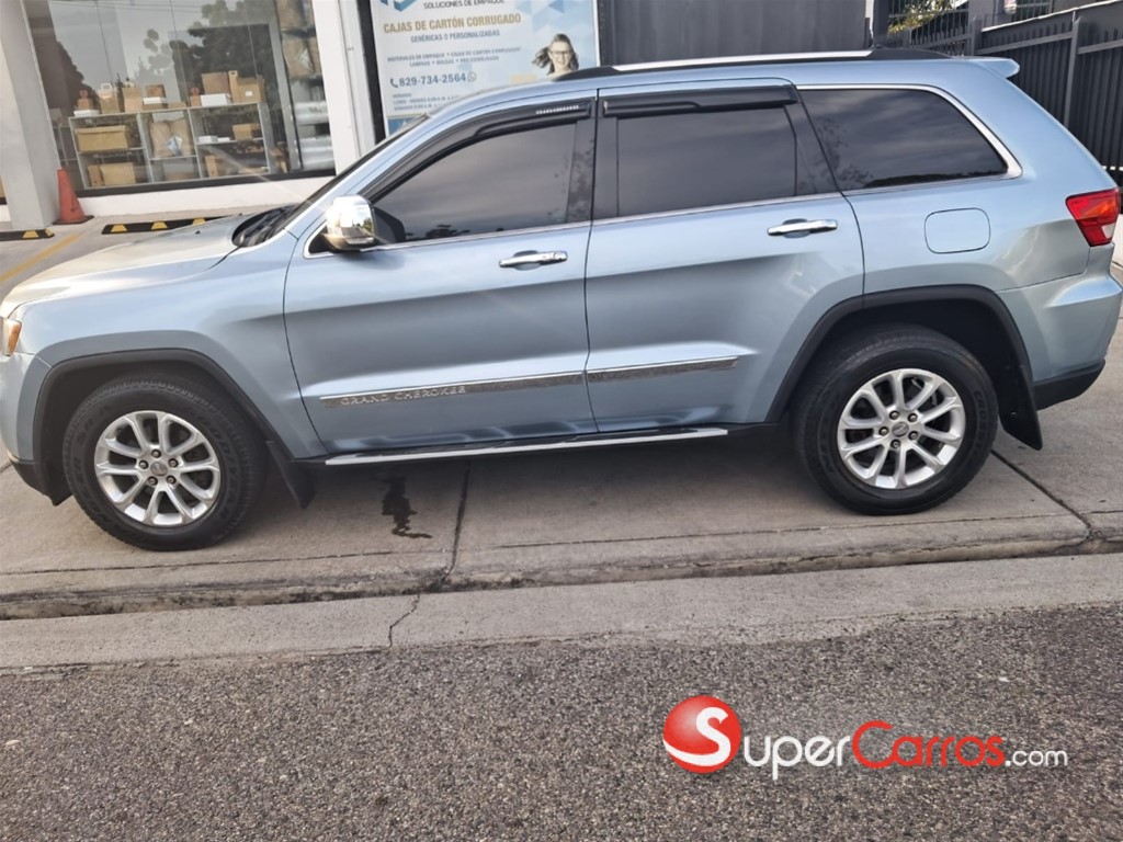 2013 Jeep Grand Cherokee — foto 12 / 12