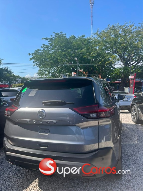 2021 Nissan Rogue S — foto 2 / 10
