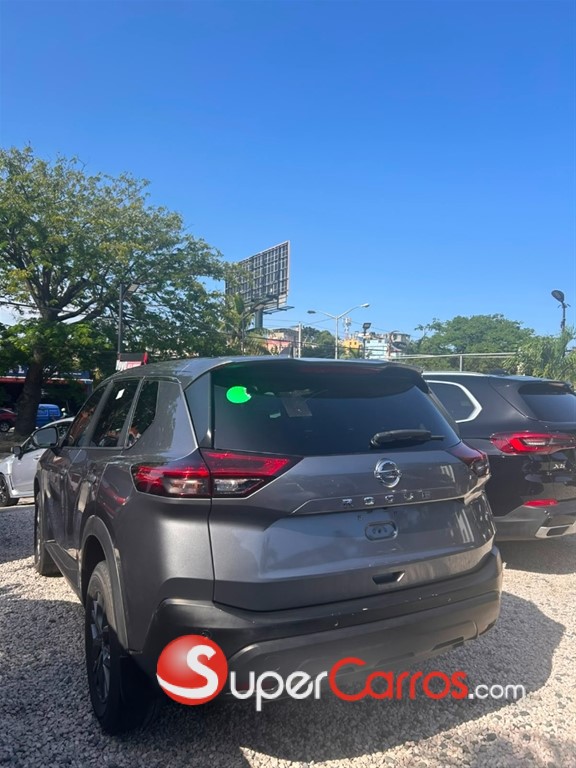 2021 Nissan Rogue S — foto 3 / 10