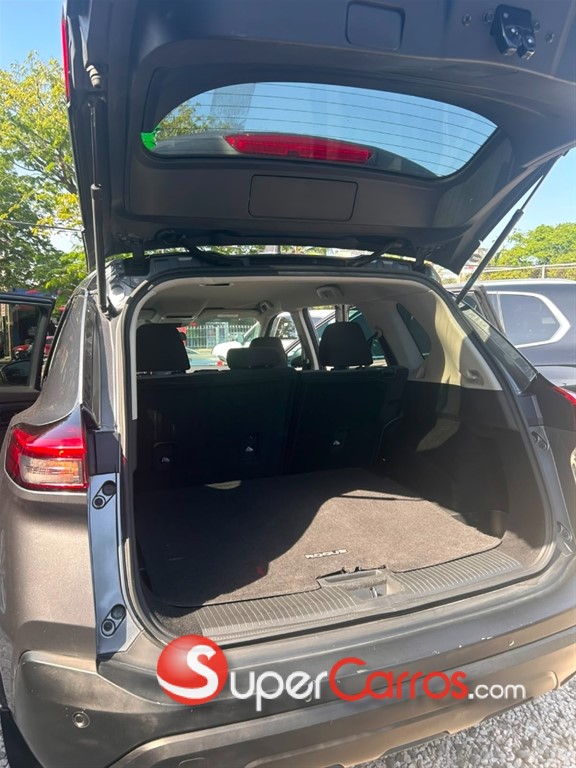 2021 Nissan Rogue S — foto 6 / 10