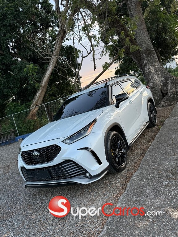 2022 Toyota Highlander XSE