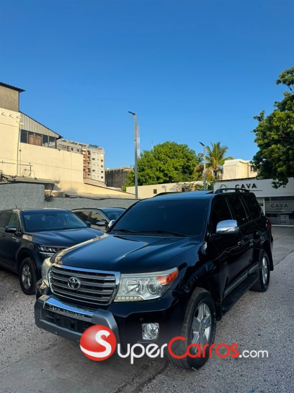2013 Toyota Land Cruiser VX