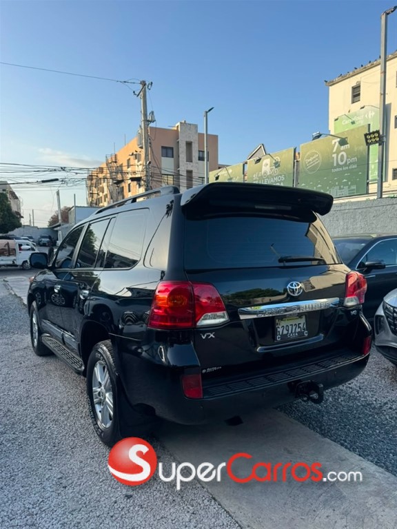2013 Toyota Land Cruiser VX — foto 4 / 10