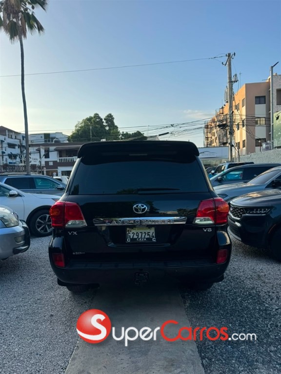 2013 Toyota Land Cruiser VX — foto 5 / 10