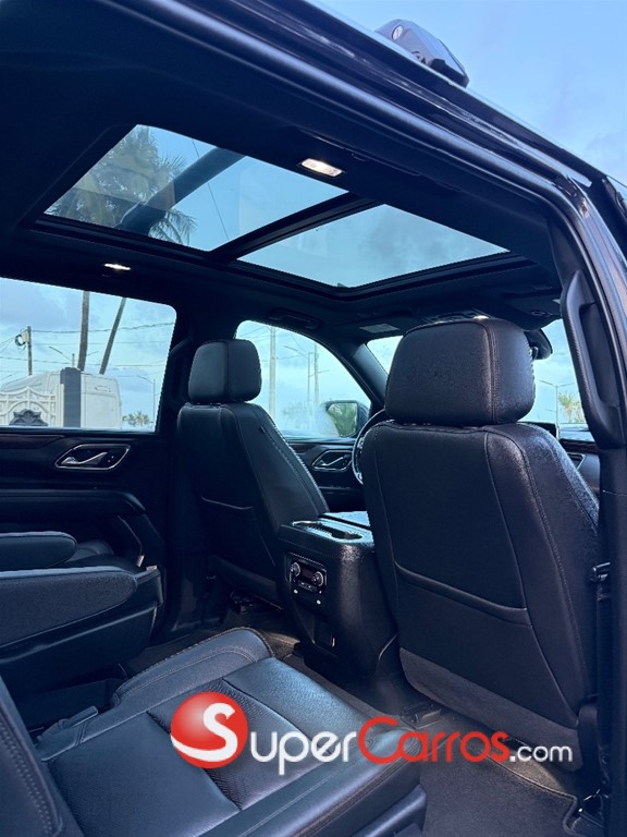 2022 Chevrolet Suburban Highcountry — foto 9 / 10