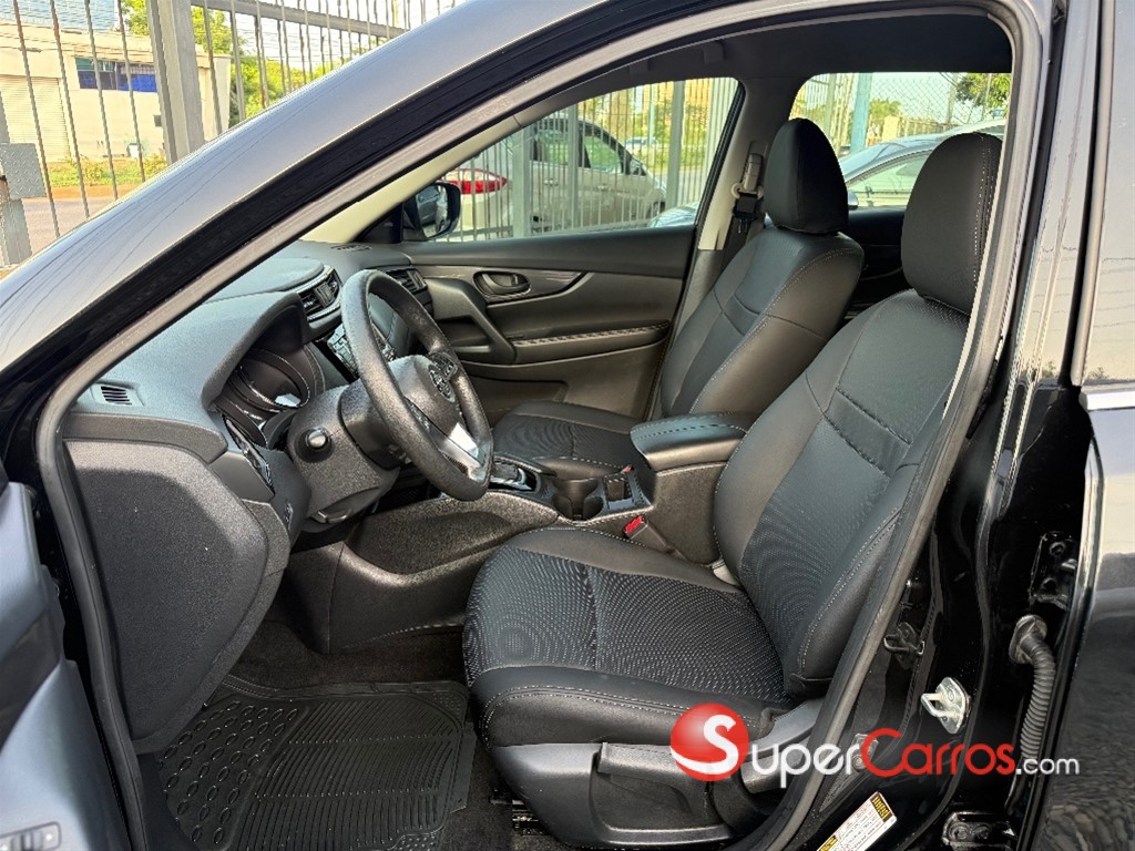 2020 Nissan Rogue — foto 7 / 10