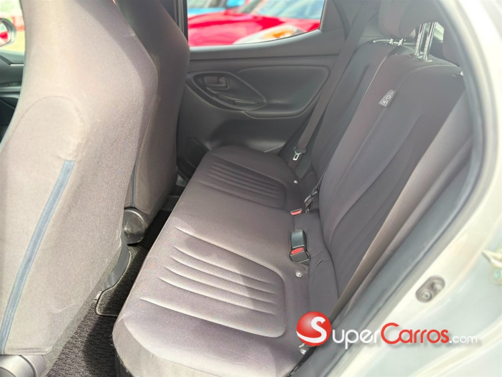 2022 Toyota Yaris — foto 6 / 11