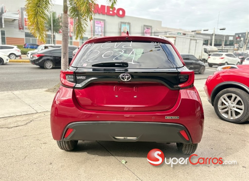 2021 Toyota Yaris — foto 8 / 11
