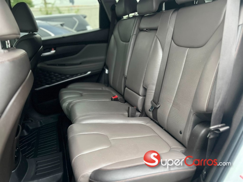2020 Hyundai Santa Fe Limited — foto 7 / 9
