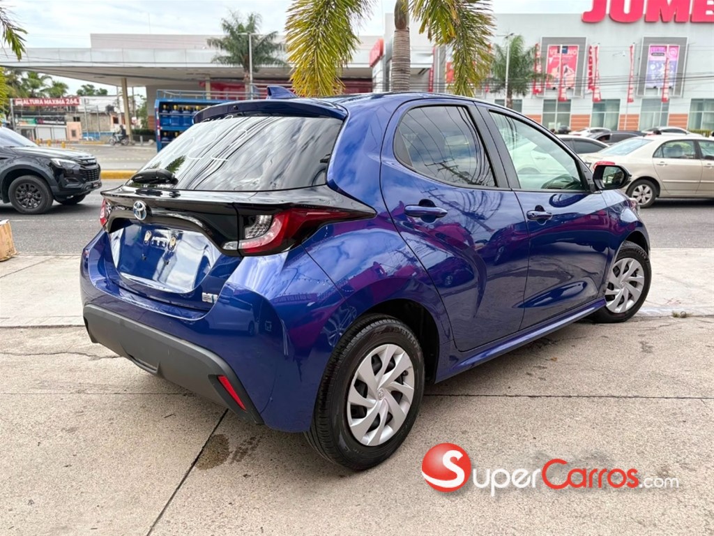 2022 Toyota Yaris — foto 2 / 11