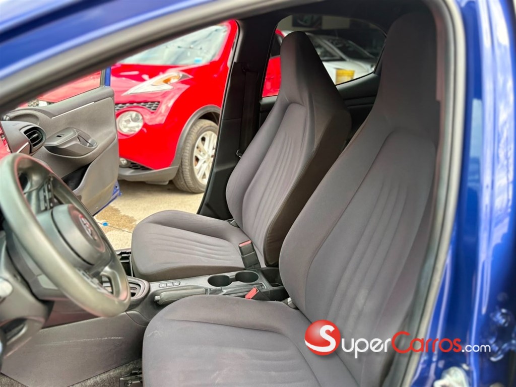 2022 Toyota Yaris — foto 8 / 11
