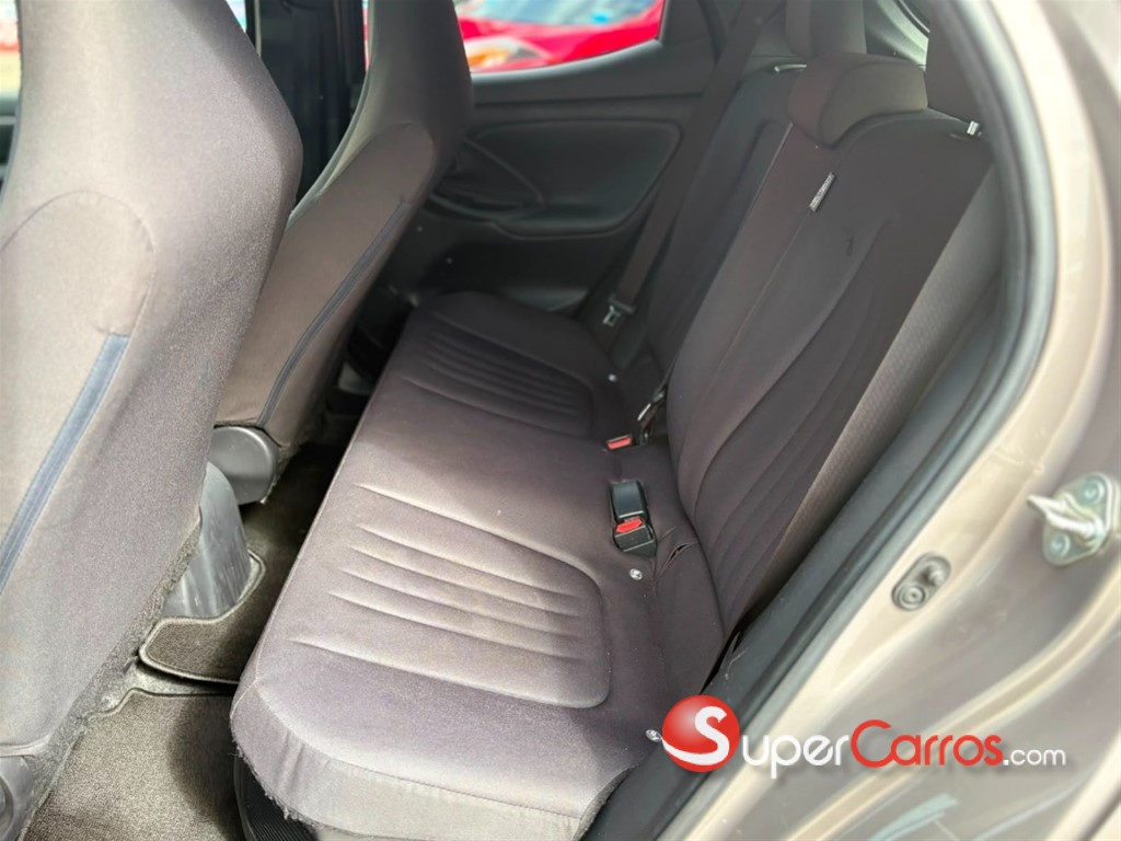 2021 Toyota Yaris — foto 5 / 11