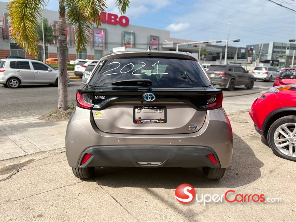 2021 Toyota Yaris — foto 8 / 11