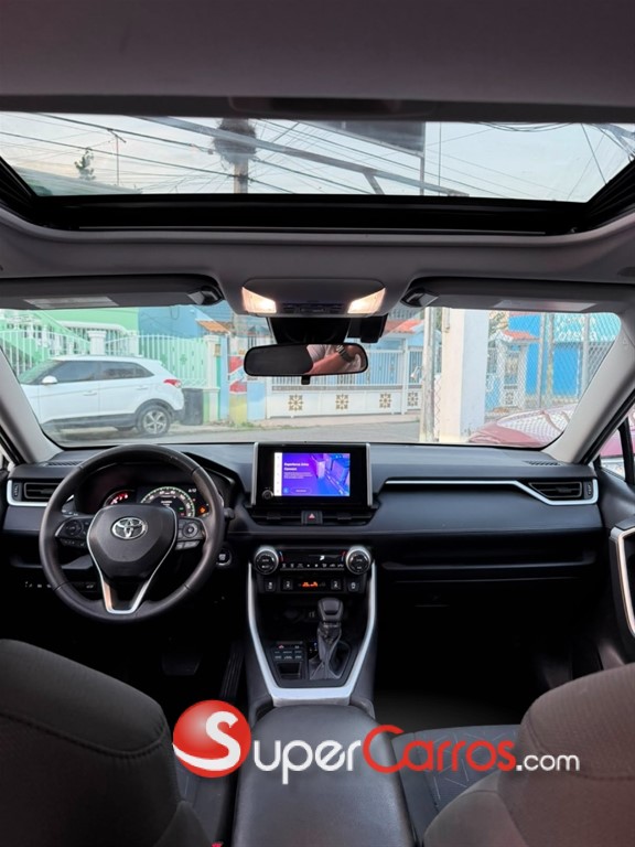 2024 Toyota RAV4 XLE — foto 8 / 8