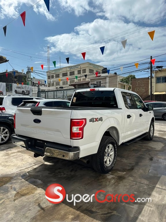 2020 Ford F 150 XLT — foto 3 / 10