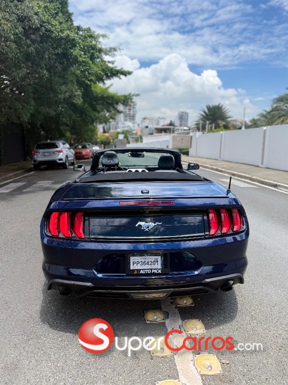 2020 Ford Mustang — foto 4 / 11