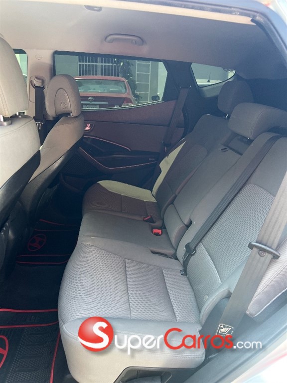 2016 Hyundai Santa Fe Sport — foto 8 / 12