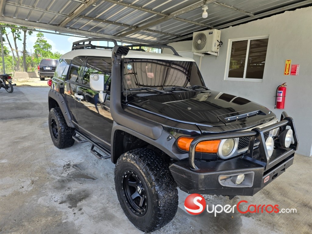 2007 Toyota FJ Cruiser — foto 2 / 12