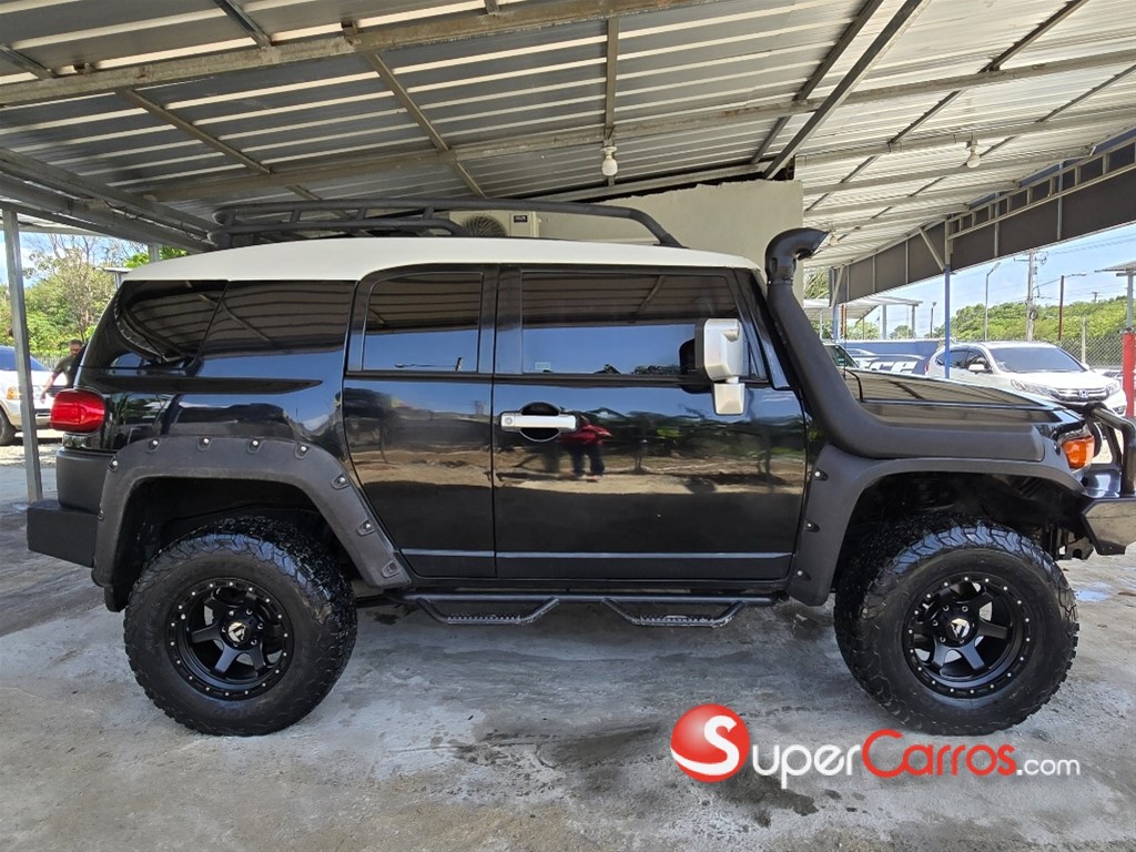2007 Toyota FJ Cruiser — foto 12 / 12