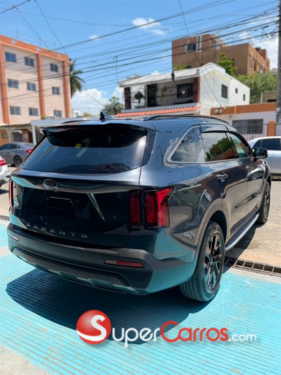 2021 Kia Sorento S — foto 8 / 12