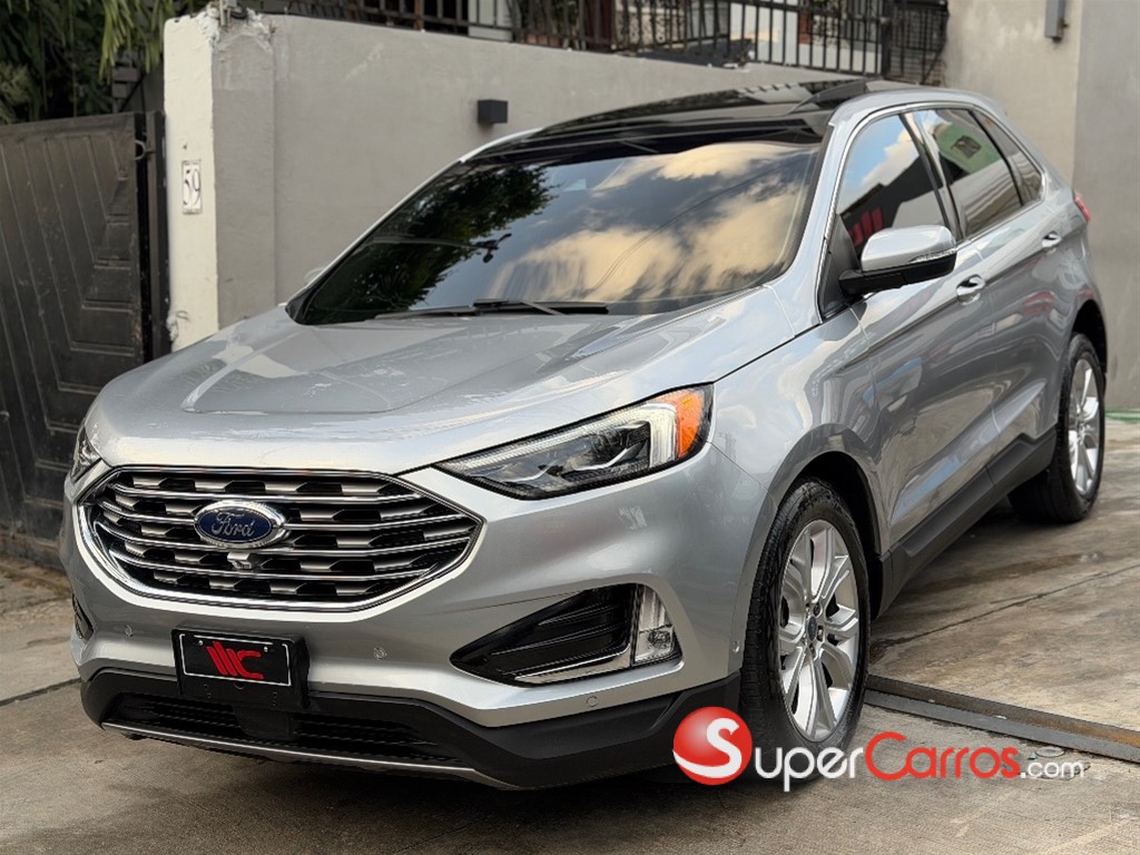 2020 Ford EDGE Titanium — foto 2 / 12