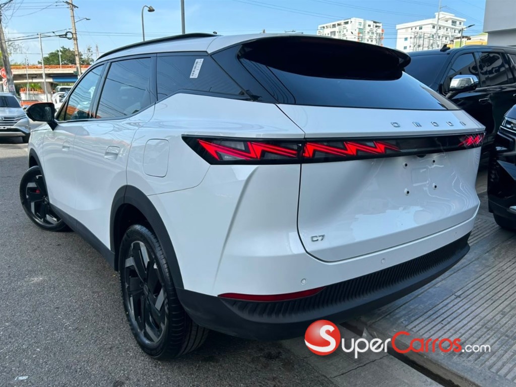 2026 OMODA C7 COMFORT — foto 6 / 12