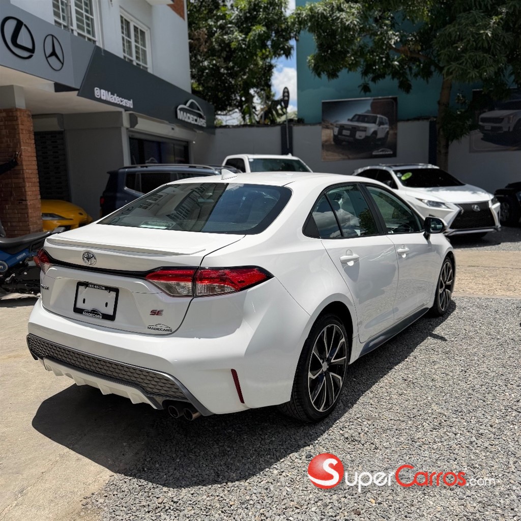2021 Toyota Corolla SE — foto 2 / 12