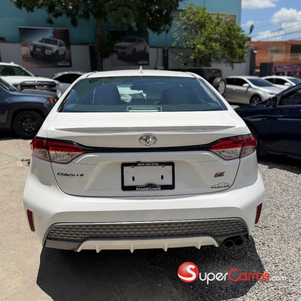 2021 Toyota Corolla SE — foto 3 / 12