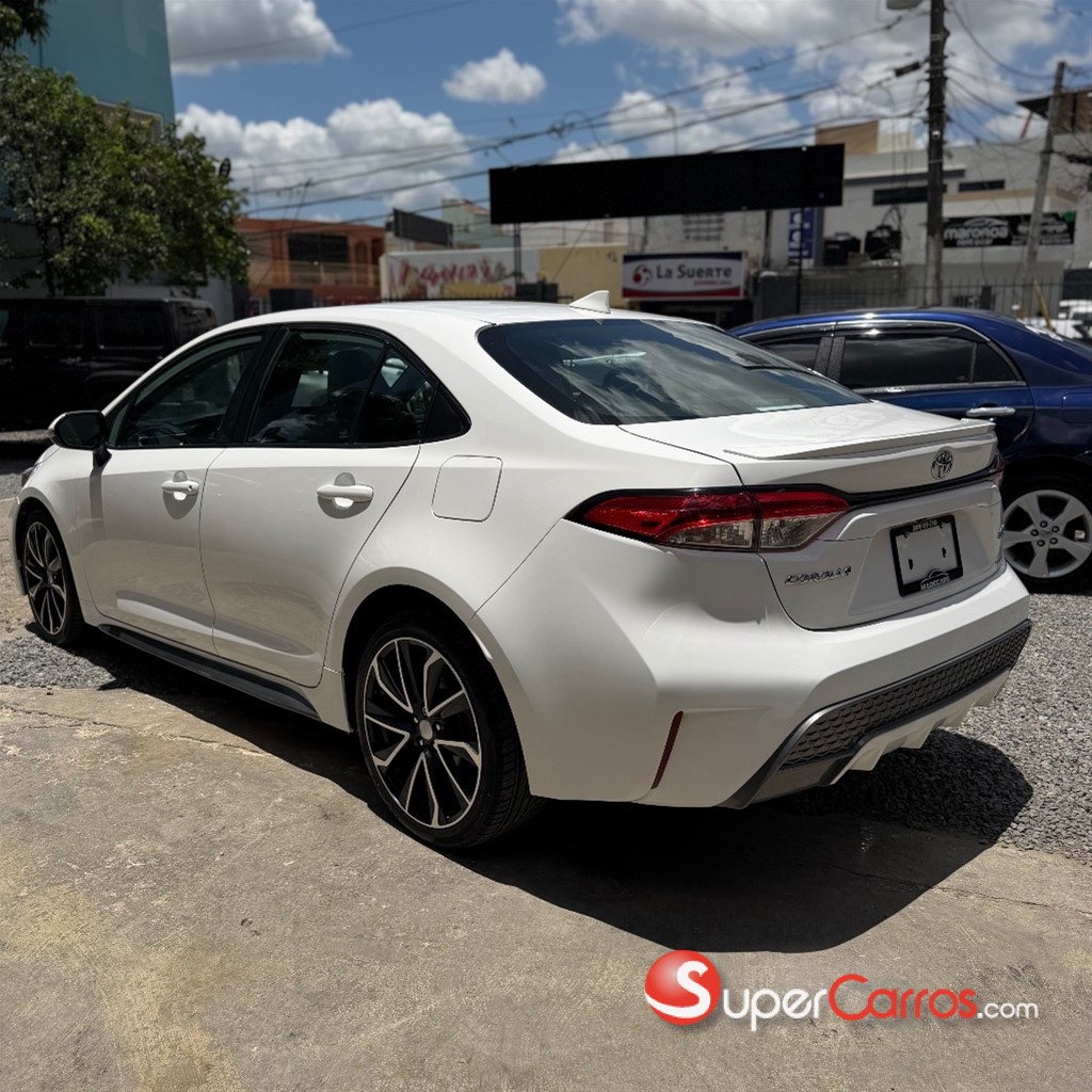 2021 Toyota Corolla SE — foto 11 / 12