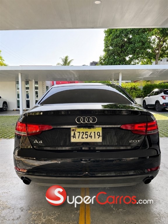 2017 Audi A4 — foto 4 / 10